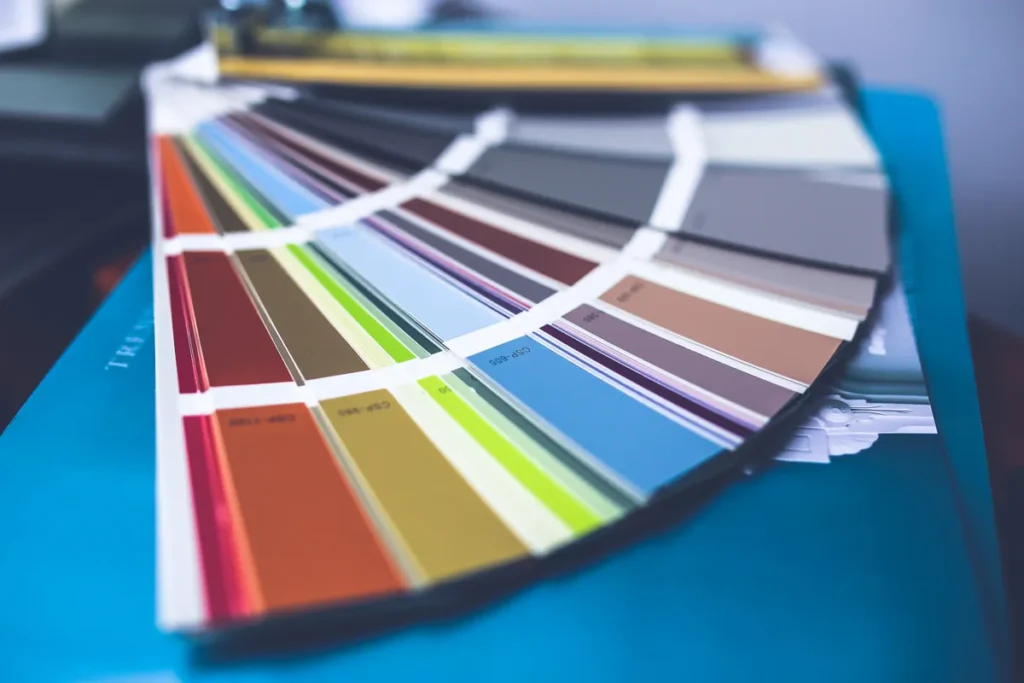 Paint colour selection for a house painter in Multan